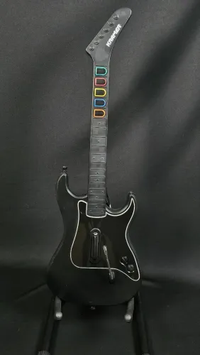Guitarra Guitar Hero Kramer Striker PS3/4/5/Xbox 360 e PC - Strumlab