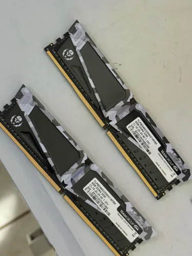 2x8GB (total 16GB) Memoria RAM DDR4 3200mhz