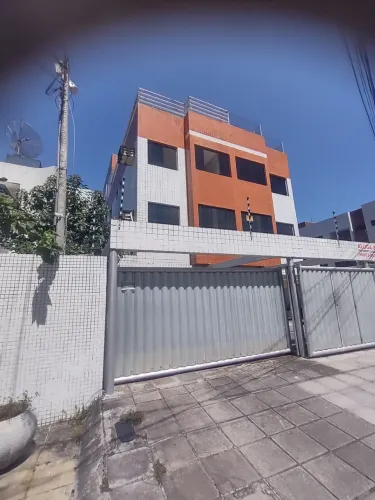 Imóvel para aluguel tem 102 metros quadrados com 3 quartos em Bessa - João Pessoa - PB