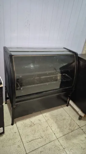 Balção refrigerado 220v perfeito 1500.00 zap * 