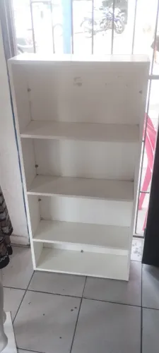 Nicho para organizar esmalte, perfumes, etc