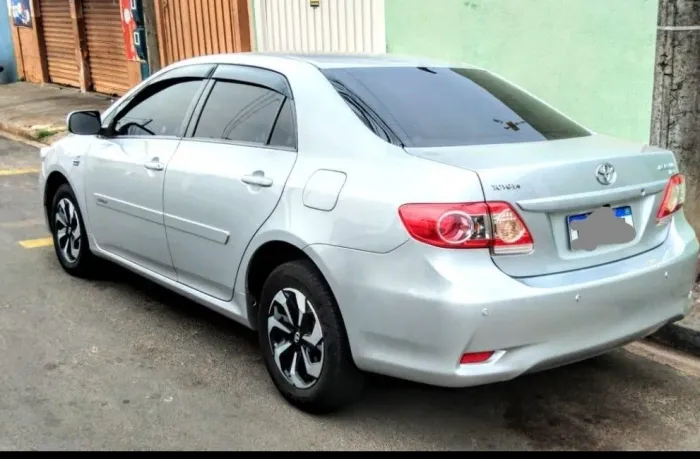 Toyota Corolla XLI 1.8/1.8 Flex 16V Aut. 2012