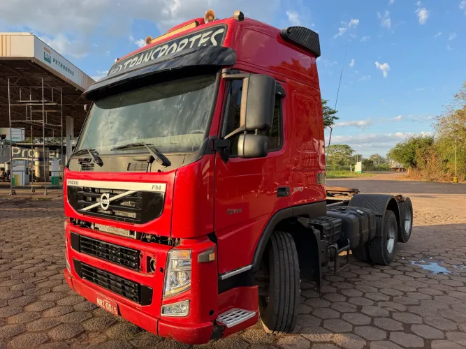 VOLVO FM 370 6x2 AT