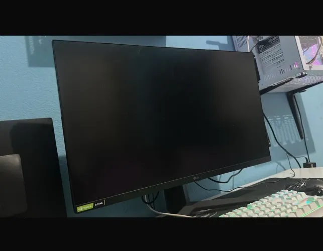 Monitor Gamer LG UltraGear 27? Full HD 1920x1080 144Hz 1ms HDMI HDR10 AMD FreeSync NVIDIA