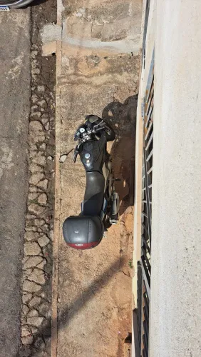 ***VENDO*** Yamaha YS Fazer 250 2014 Gasolina.