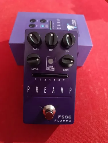 Pedal de guitarra Flamma Preamp FS06