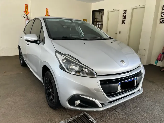 Peugeot 208 Active Pack 1.2 Flex 12V 5P Mec. 2018