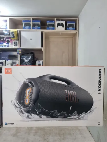 Bombox 4