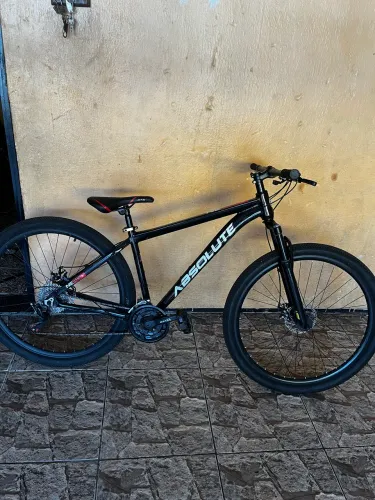 Bike absolute nero 5, estar com catraca K7 e cubo barulhento pro7