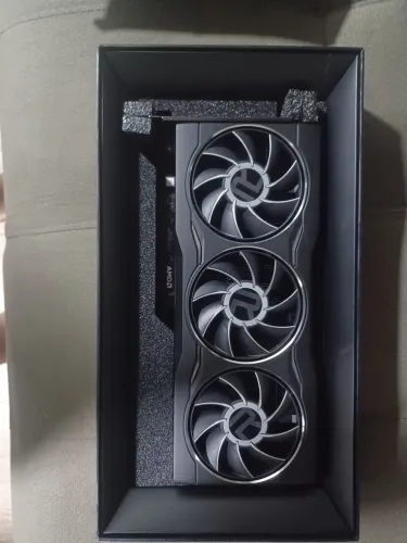 Placa de vídeo Rx 6750 XT Founders edition