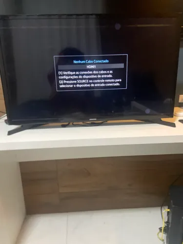 TV Samsung 32 polegadas funcionando perfeitamente porém com riscos 