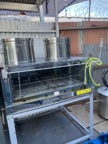 Forno Venâncio,4 pedras a gás (Novo).