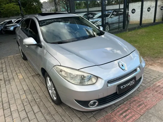 Renault Fluence Sed. Dynamique 2.0 16V Flex Aut. 2013
