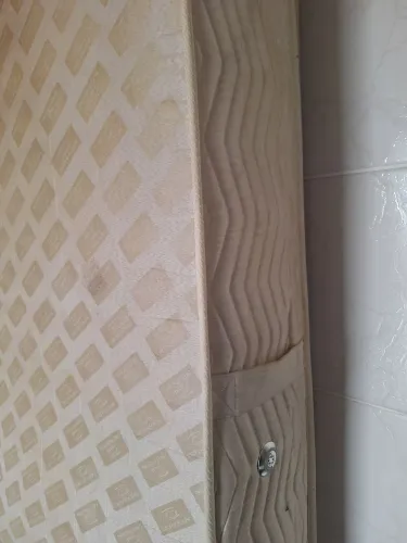 Cama com auxiliar e colchão do modelo Interline Luxus One Face Bege