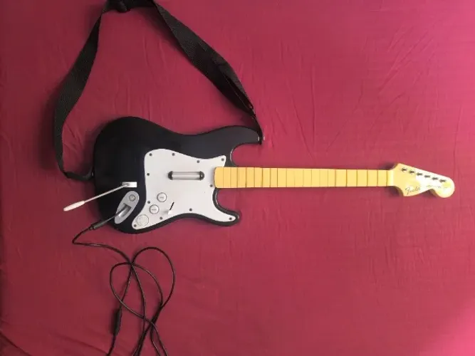 Guitarra Fender Stratocaster Rock Band Xbox 360 Clone Hero PC