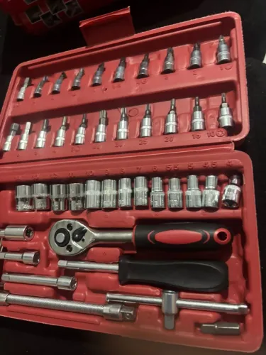 ? KIT DE CHAVES SOQUETE - 46 PEÇAS