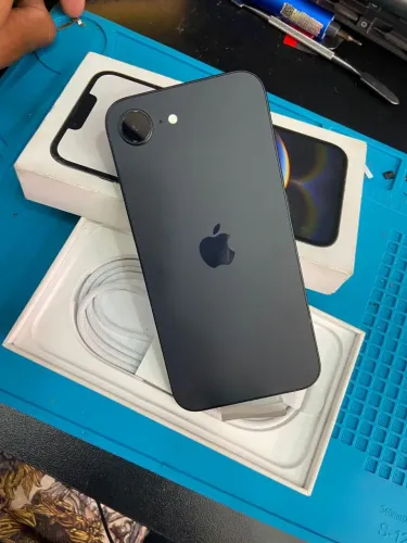 iPhone 16E 128 lacrado sem detalhes 