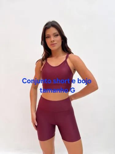 Conjunto fitness short e top com bojo