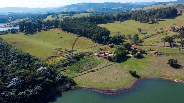 Excelente sítio para lazer e agricultura à venda em Piracaia