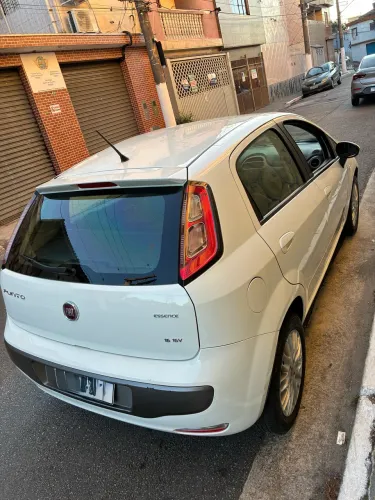 Fiat Punto Essence 1.6 Flex 16V 5P 2013
