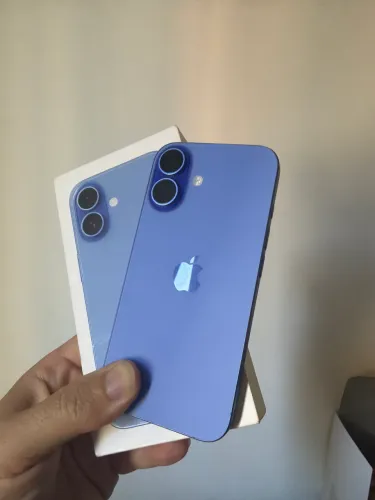 iPhone 16 256gb muito Novo - Impecável