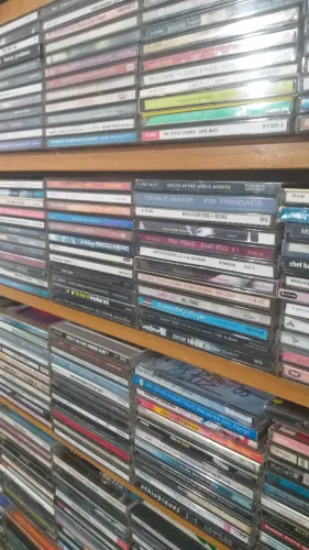 CDs Originais 15CDs por. R$345 Temas variados