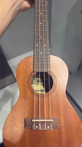 Ukulele Shelby 