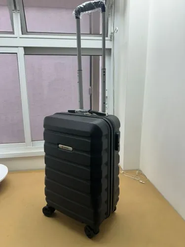 Mala de bordo para até 10kgs ANAC 55cm x 35cm x 23cm nova rígida cadeado segredo rodas 360