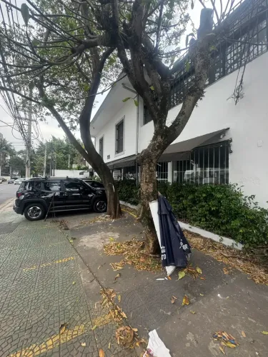 Casa comercial rua especial 400 m2 úteis, para clínicas, empresas e afins