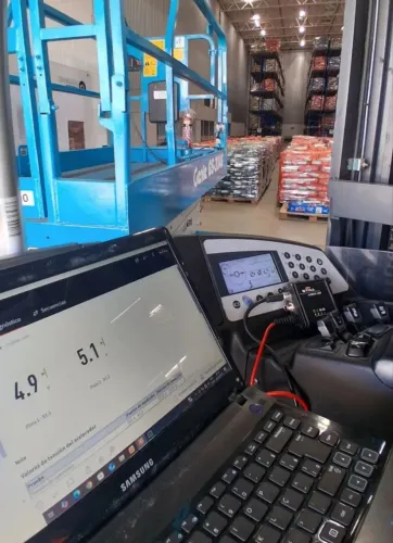Manutenção em empilhadeiras 