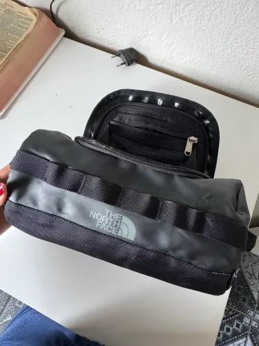 The North Face Base Camp Travel Canister/Nécessaire