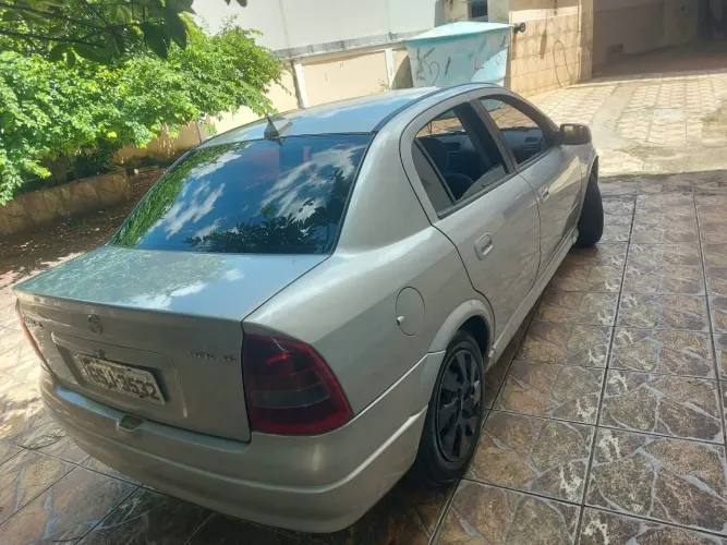 Chevrolet Astra GL 1.8 MPFI 3P 2000