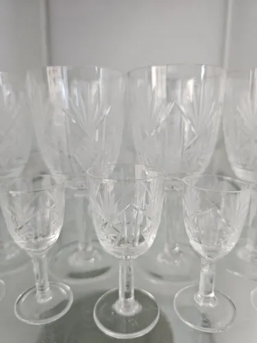 Conjunto de taças de cristal
