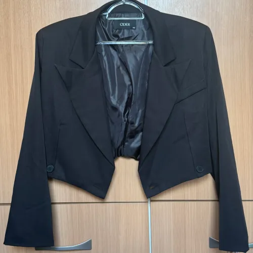 Blazer Cropped Preto PP