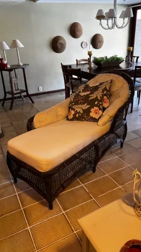 Chaise longue