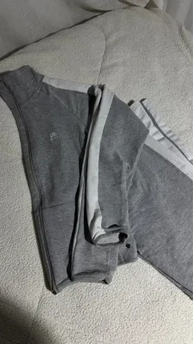 Conjunto moletom 30 reais 