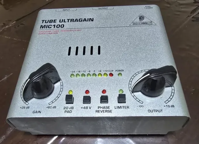 Pré Amplificador Behringer Tube Ultragain Mic100 Profissional