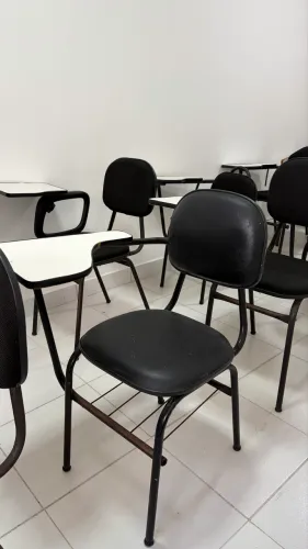 Cadeira Escolar/ carteira/ banca 