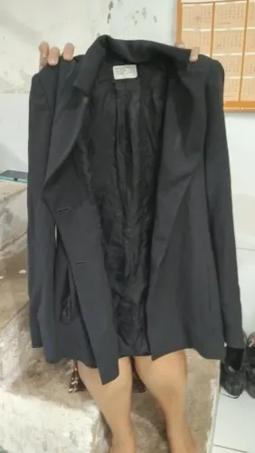 Vendo um Bleizer feminino tamanho P preto