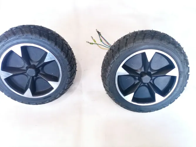 Par roda de hoverboard off road ( entrego)