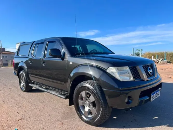 Nissan Frontier XE CD 4X2 2.5 TB Diesel 2012