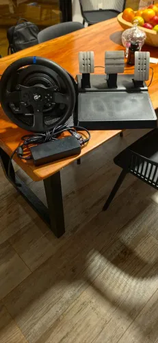 Volante Thrustmaster T300 RS GT + Pedal