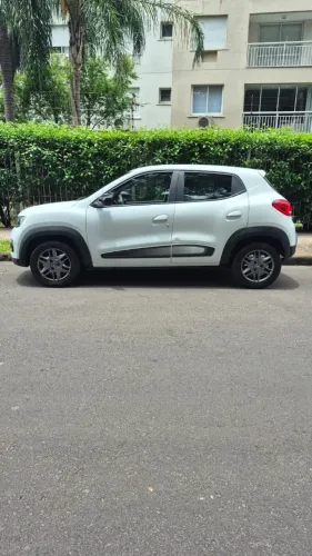 Renault Kwid Intense 1.0 Flex 12V 5P Mec. 2020