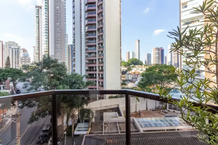 Apartamento para venda em Vila Regente Feijó com 4 quartos, sendo 1 suíte, 122m²