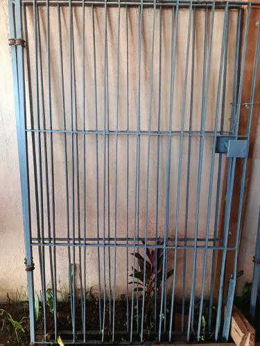 Portão de garagem ou para janela