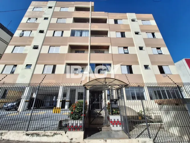 Excelente Apartamento 2 dormitório(s) em Abraão - Florianópolis