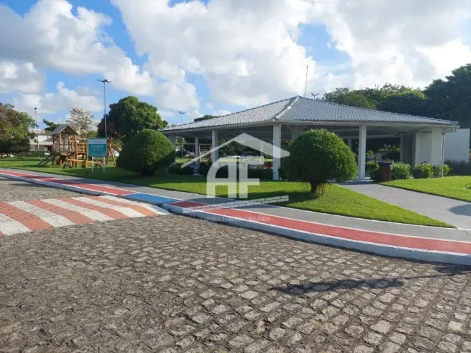 Excelente lote de 333,6m² em condomínio de alto padrão no Antares - Cond. Jardim Europa