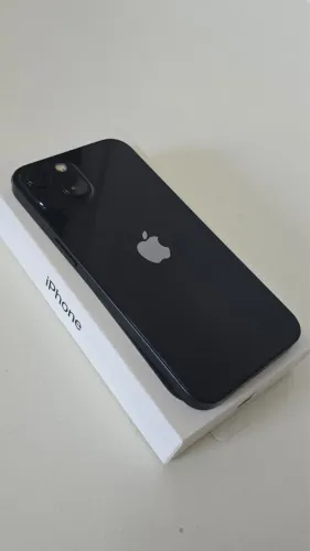 iPhone 13 preto 128 GB usado