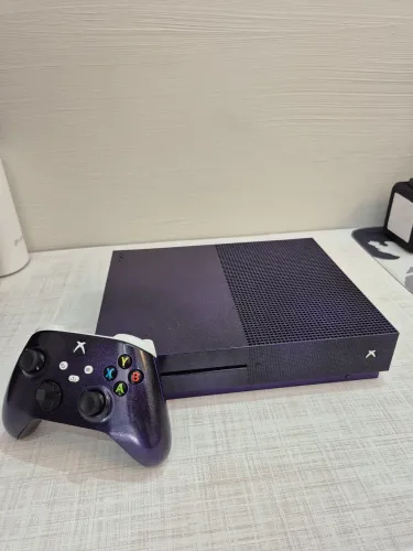 Xbox One S 1T Customizado Violeta