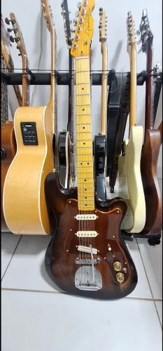 Guitarra Fender Custom Shop - American Professional